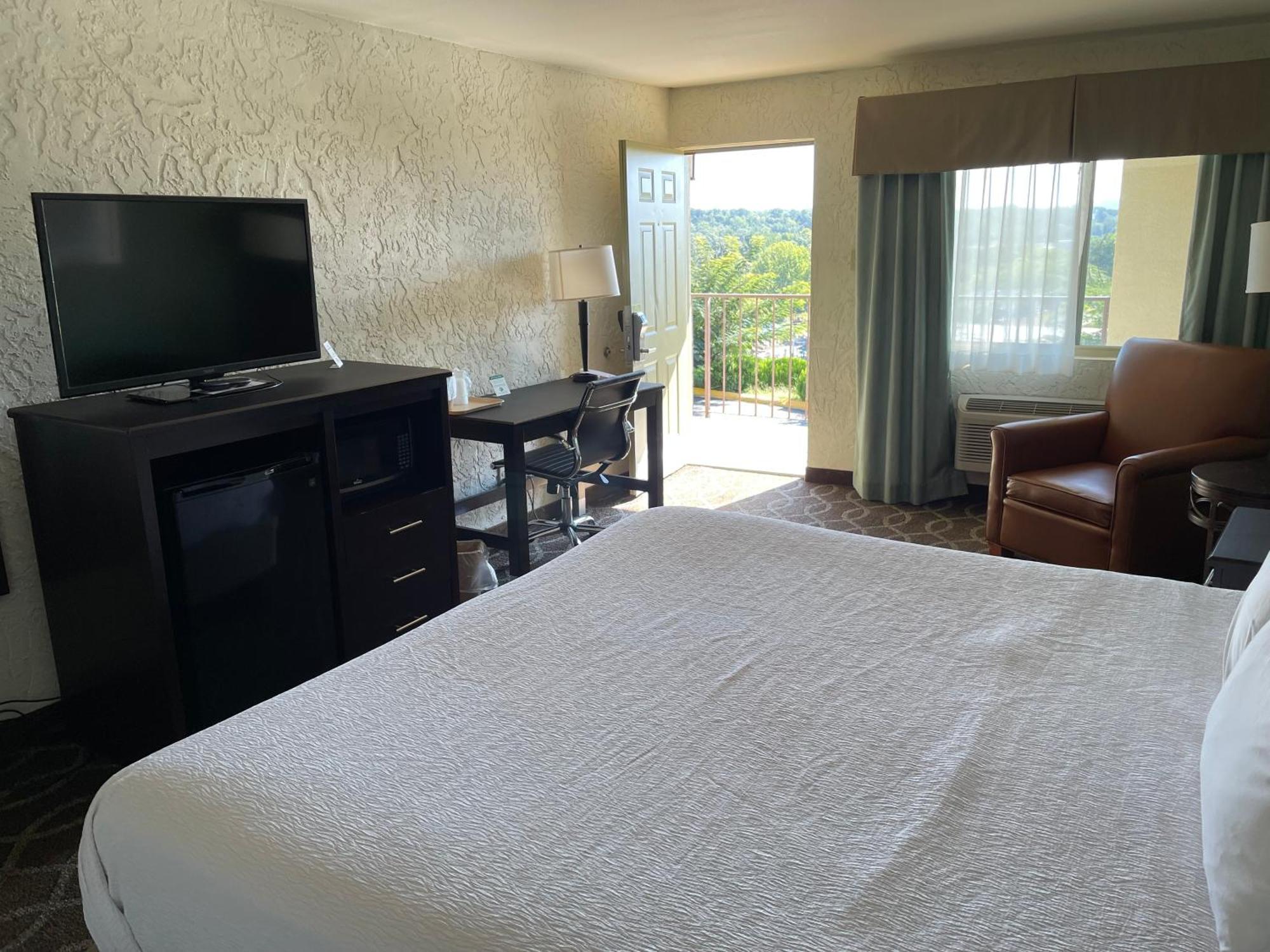Quality Inn Clinton North Ngoại thất bức ảnh