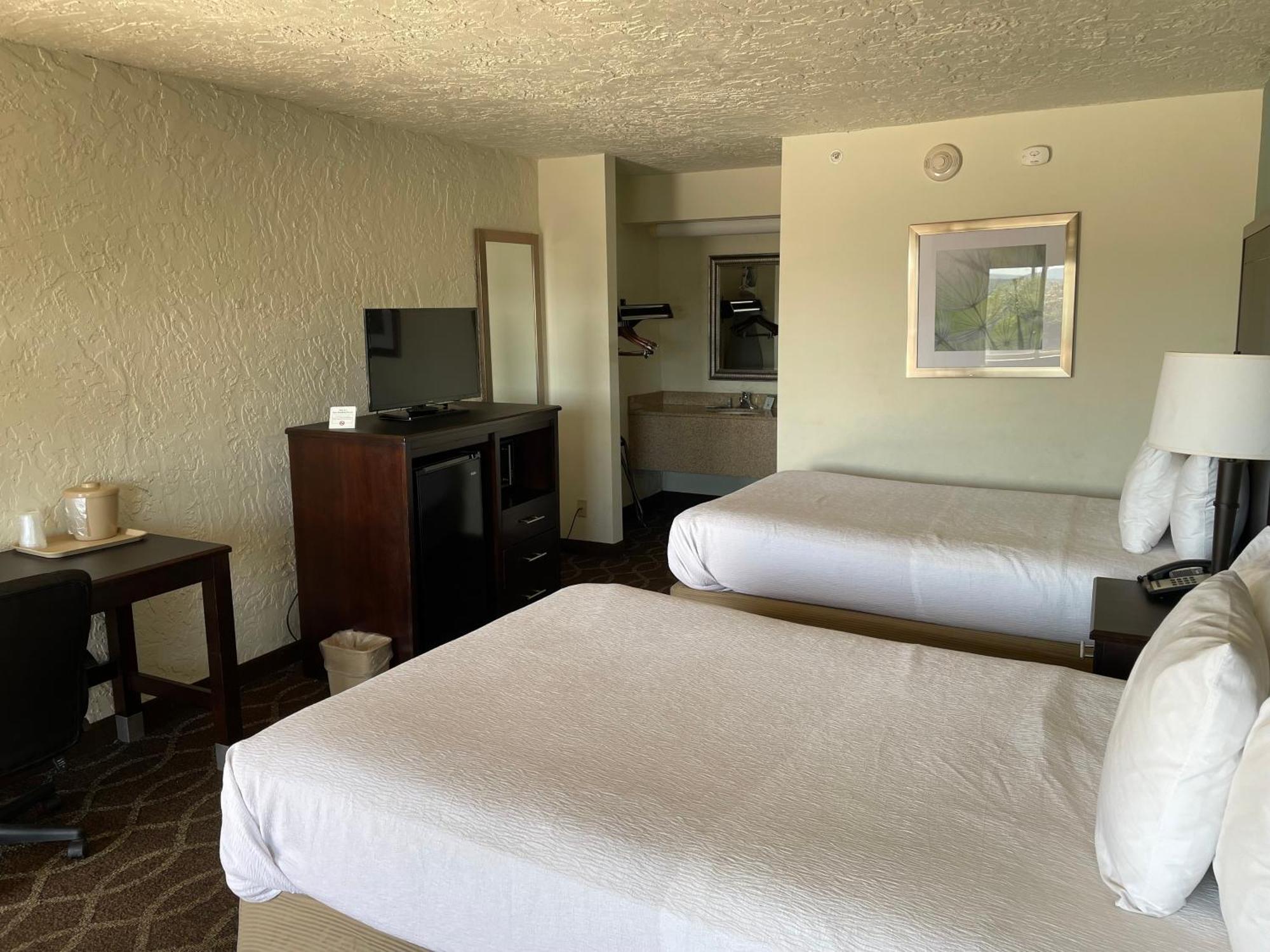 Quality Inn Clinton North Ngoại thất bức ảnh